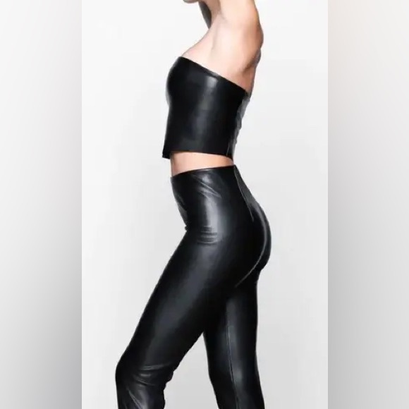 SKIMS Faux Leather Bandeau in Black (Onyx) Limited Ed NWT Sold Out exclusive S - Picture 2 of 3